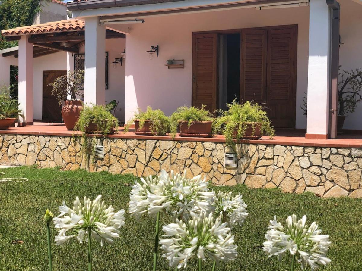 Villa Le tre Palme à Fontane Bianche Extérieur photo