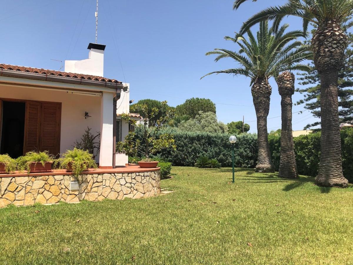 Villa Le tre Palme à Fontane Bianche Extérieur photo